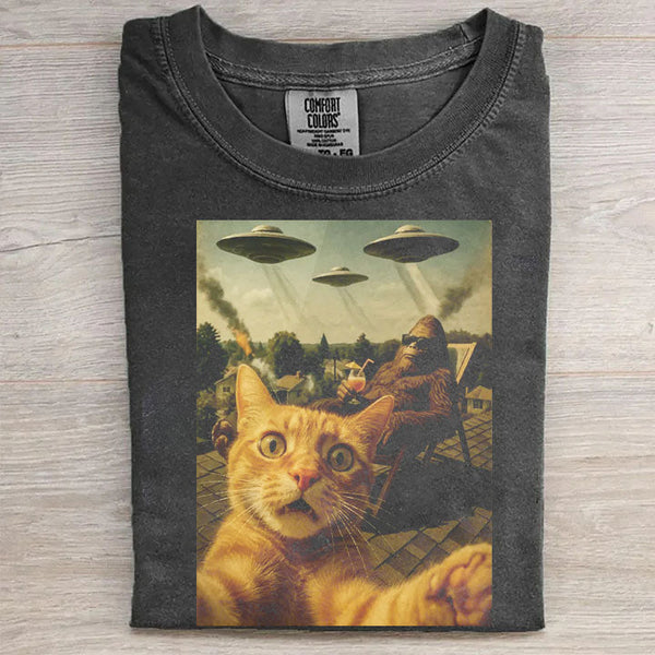 Cat Bigfoot UFO Funny T-Shirt
